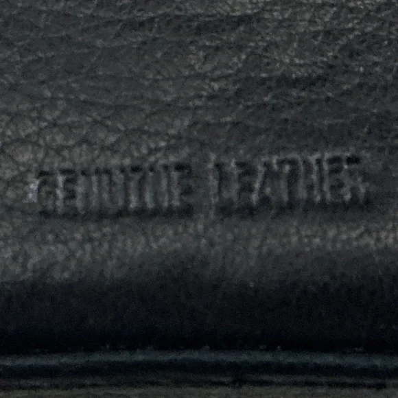 Genuine Leather Pill Case. - Picture 3 of 10